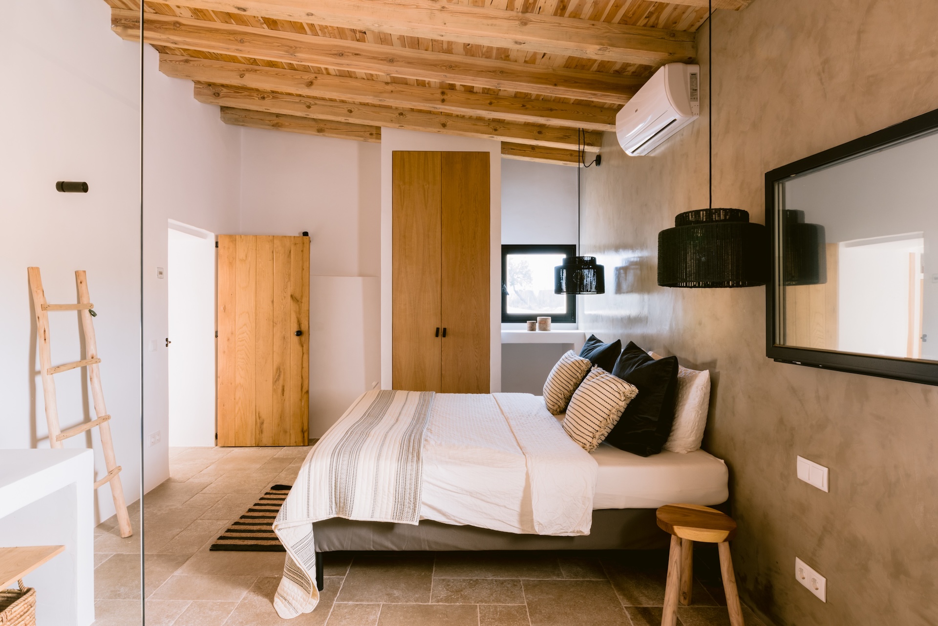 Resa Estates finca sale koop ibiza Jorge bedroom 5.jpg